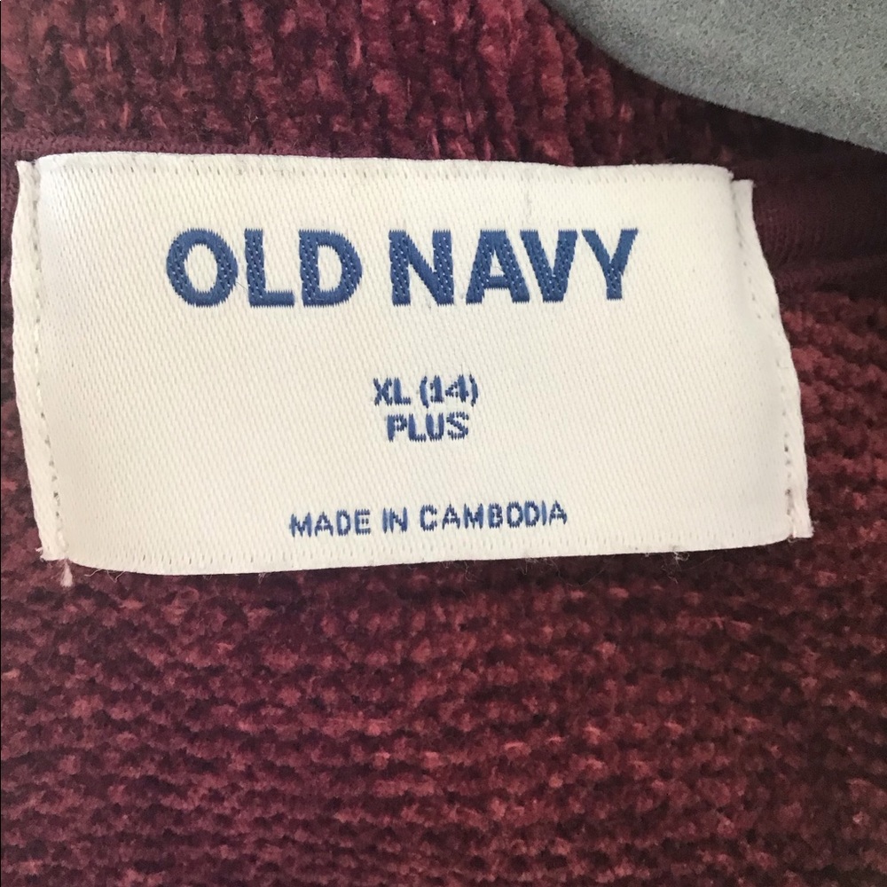 Sweater - Picture 4 of 4